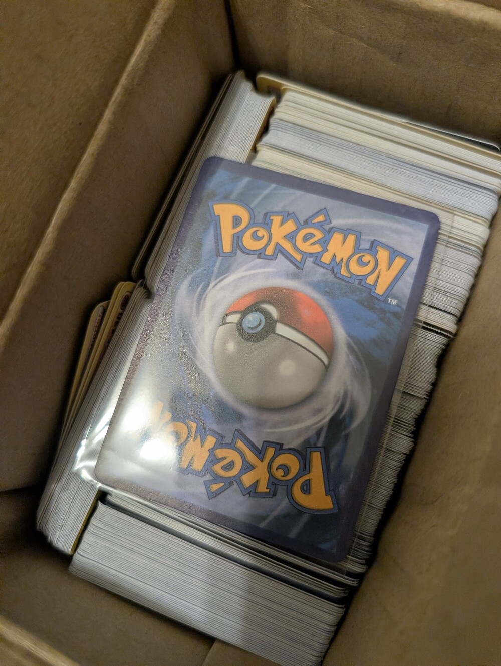 Pokemon Bulk Box - Picture 3 of 5